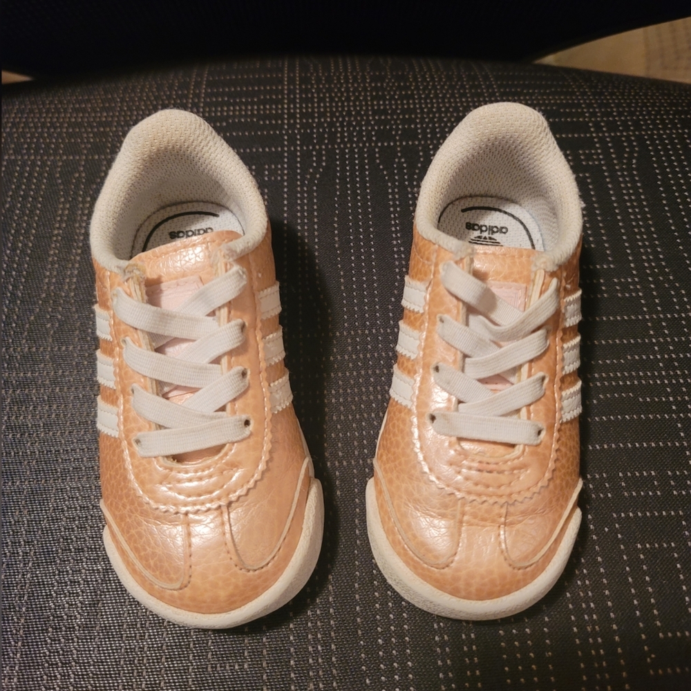 Adidas Samoa Toddler Girls Sneakers Shoes Size 5 - Picture 3 of 10